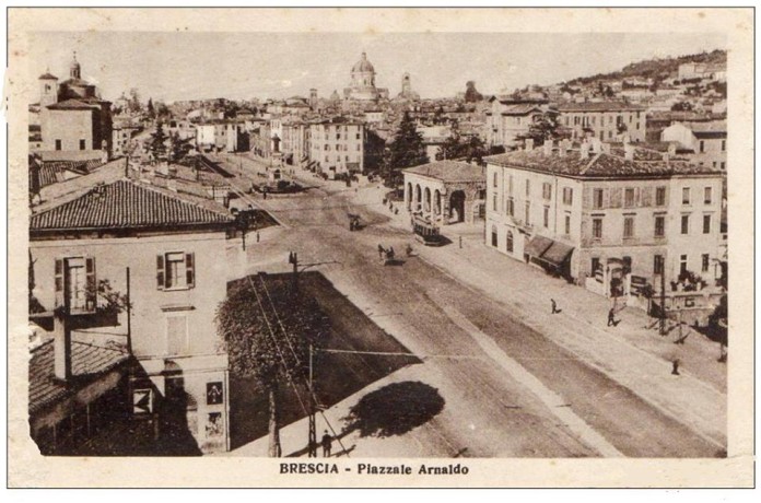 Piazzale Arnaldo nel 1928
