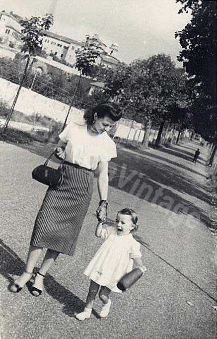 A spasso con Mamma, 1952
