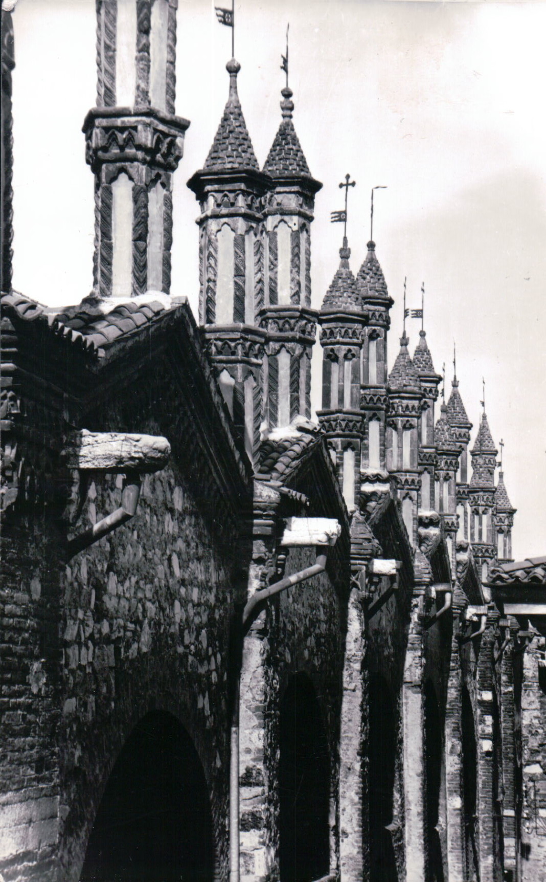 Pinnacoli della Chiesa del Carmine - 1961