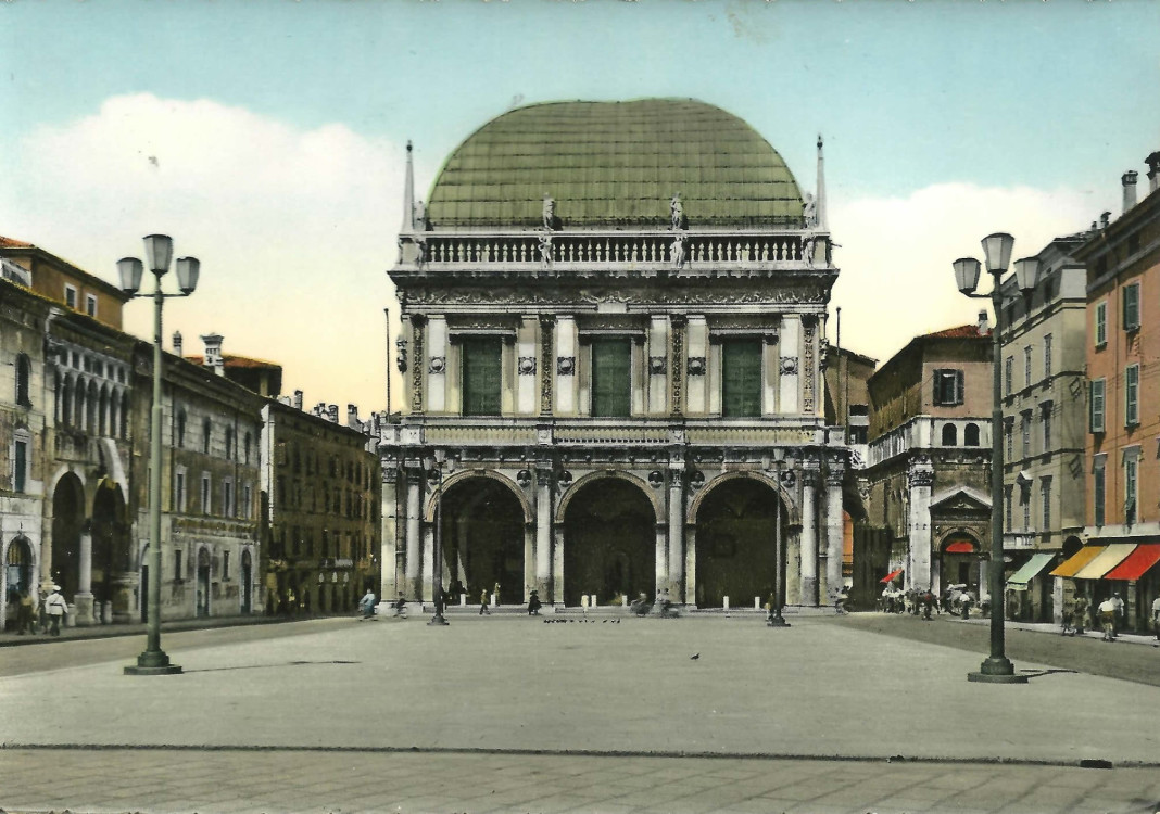 Piazza Loggia negli anni 50