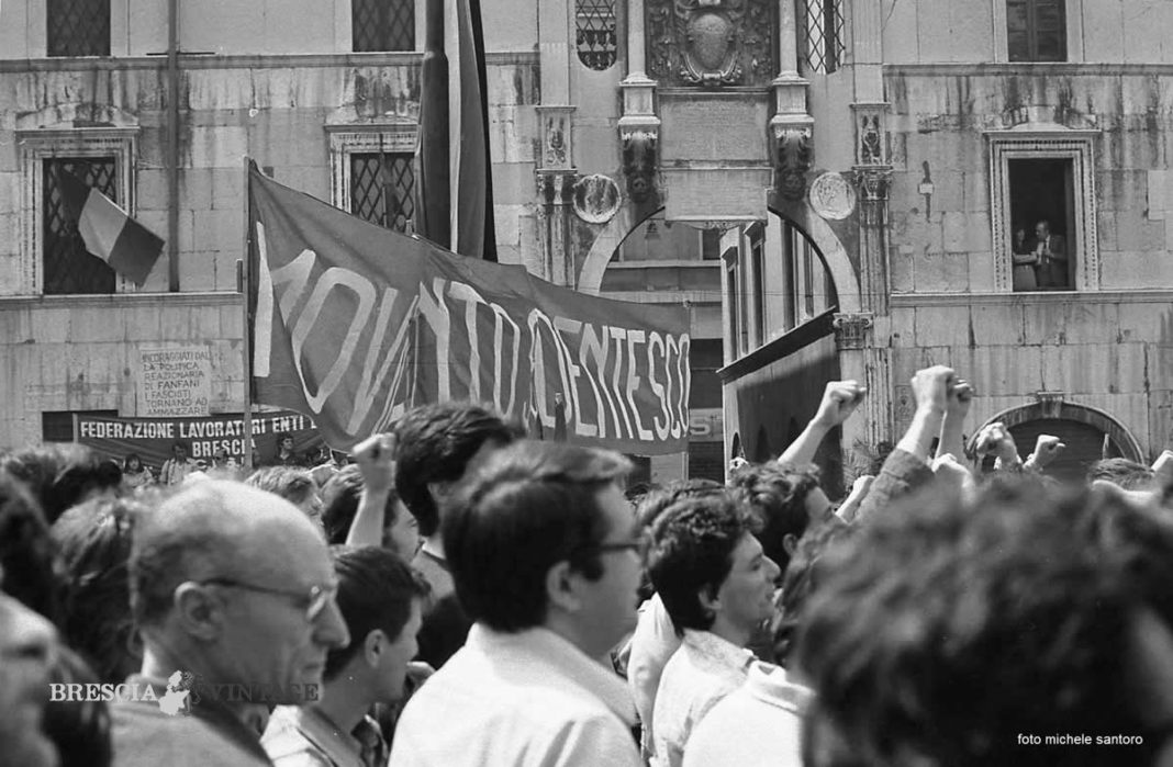 Manifestazione per l'anniversario della strage di Brescia