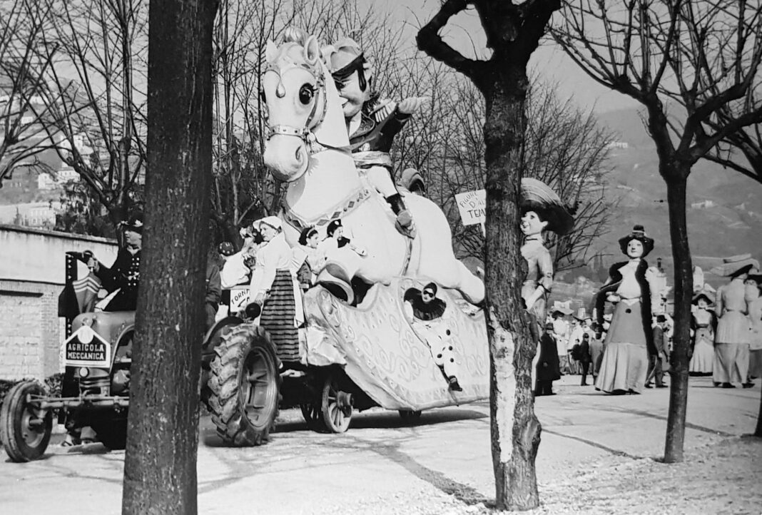 Il carnevale a Brescia nel 1954