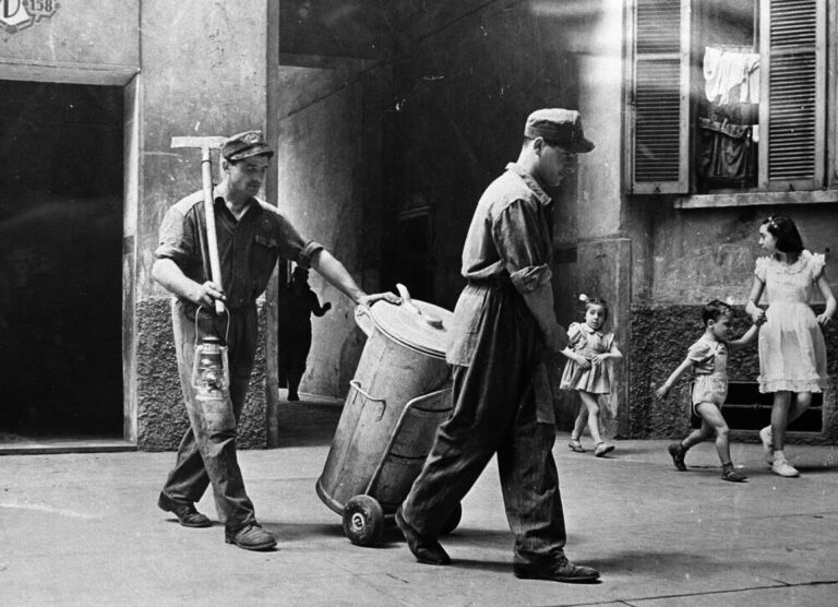 Netturbini in azione in città – Anni Cinquanta